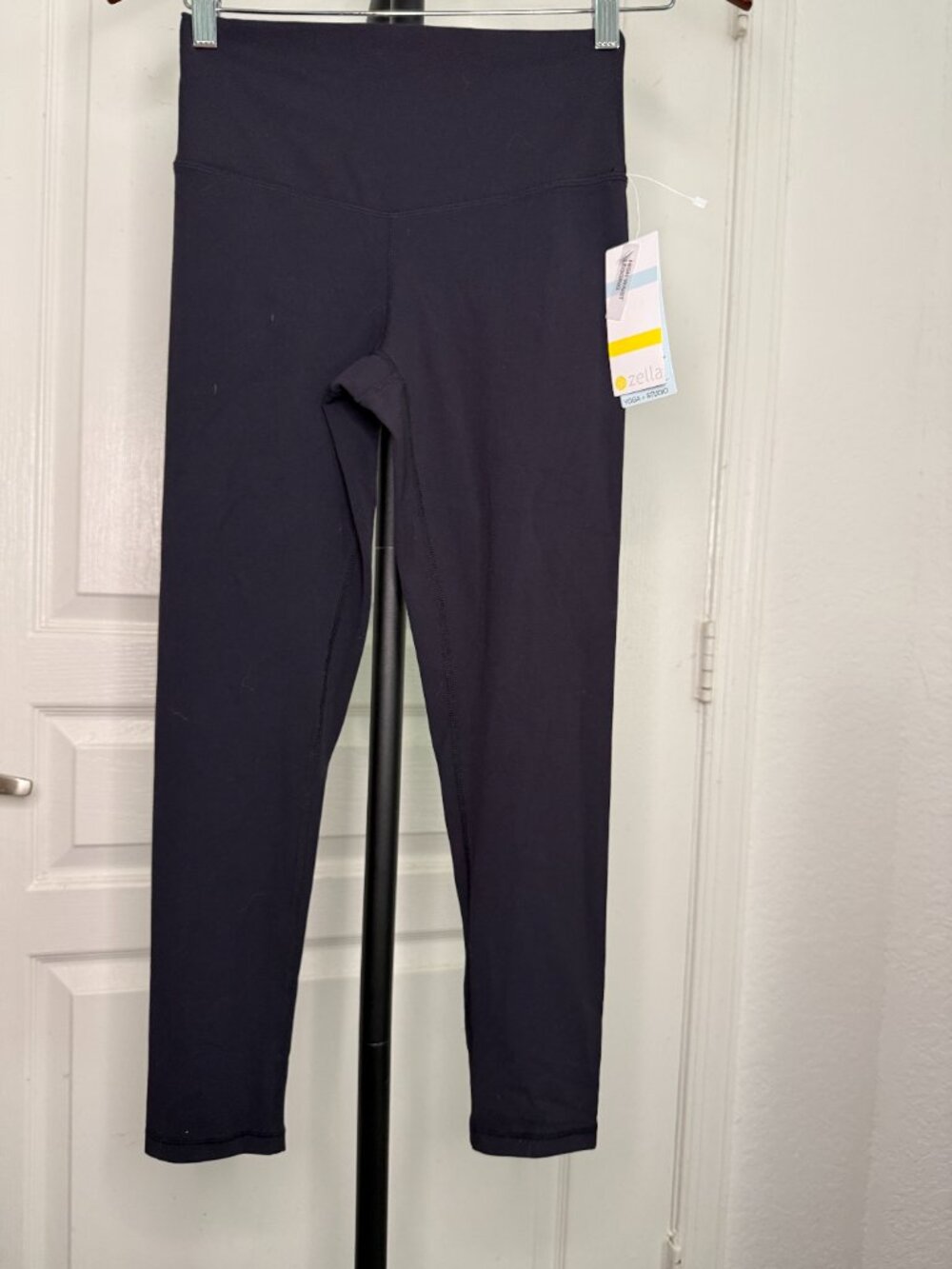 NWT Zella Yoga + Studio High Waist 7/8 Crop Leggings Black- S- MSRP $59 - Picture 11 of 13